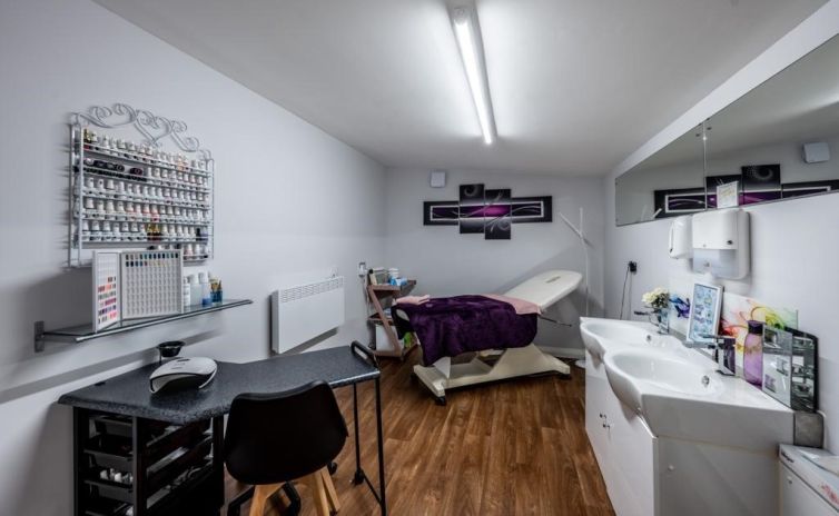 Visit our professional beauty salon in Aberdeen